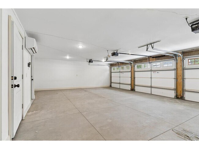 Building Photo - 3711 Colgate Ave