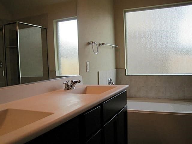 Building Photo - 5908 Valley Haven Way