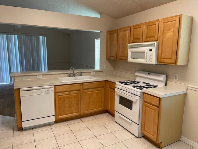Building Photo - 12464 Castlemain Trail