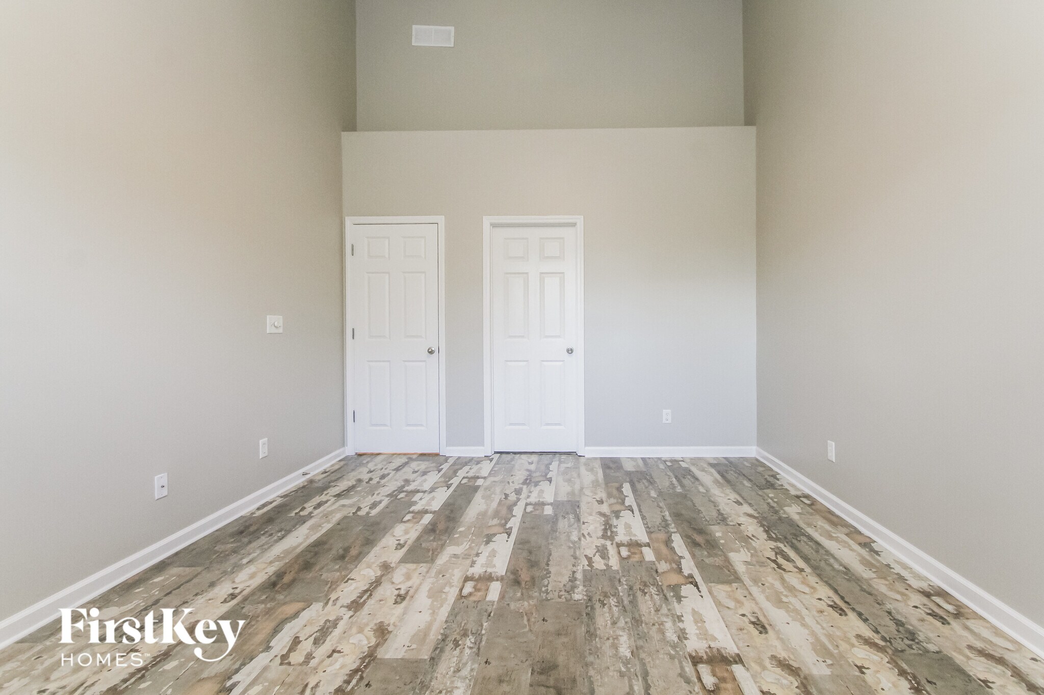 Building Photo - 1526 Old Thicket Ct