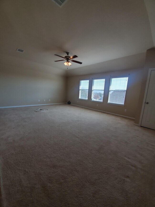 Building Photo - 501 Dinge Bay Dr