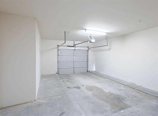 Building Photo - 10505 S I-35 Frontage Rd