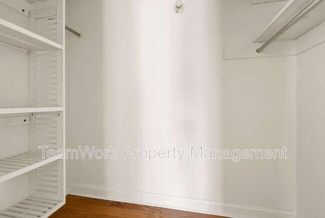 Building Photo - 1127 Snap Dragon Ct