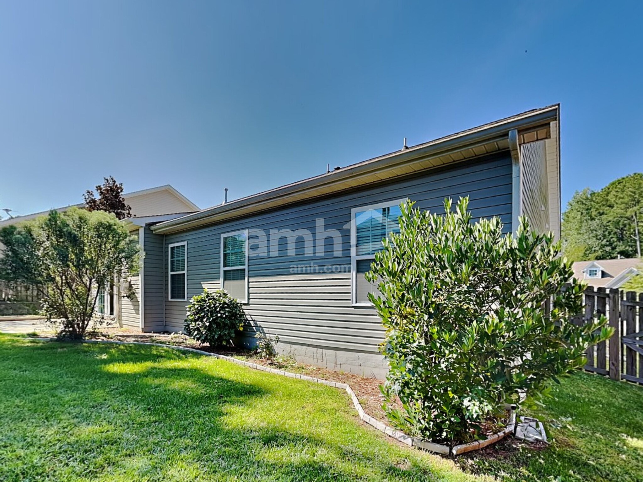 Building Photo - 1624 Fern Hollow Trl