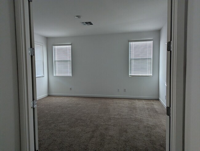 Building Photo - 4330 N 94th Ave