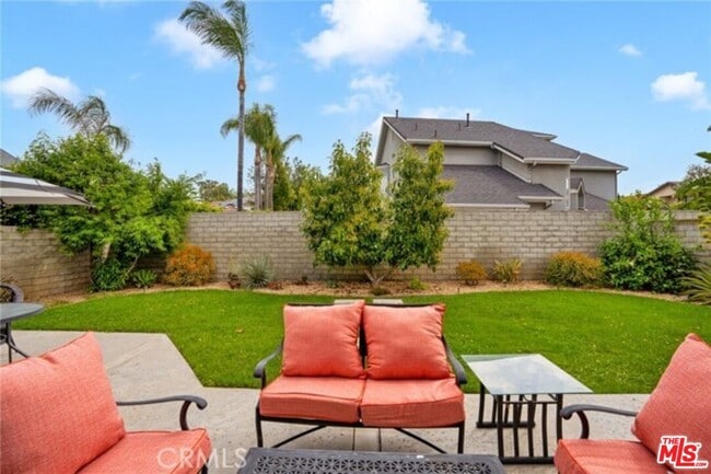 Building Photo - 6318 Chimineas Ave