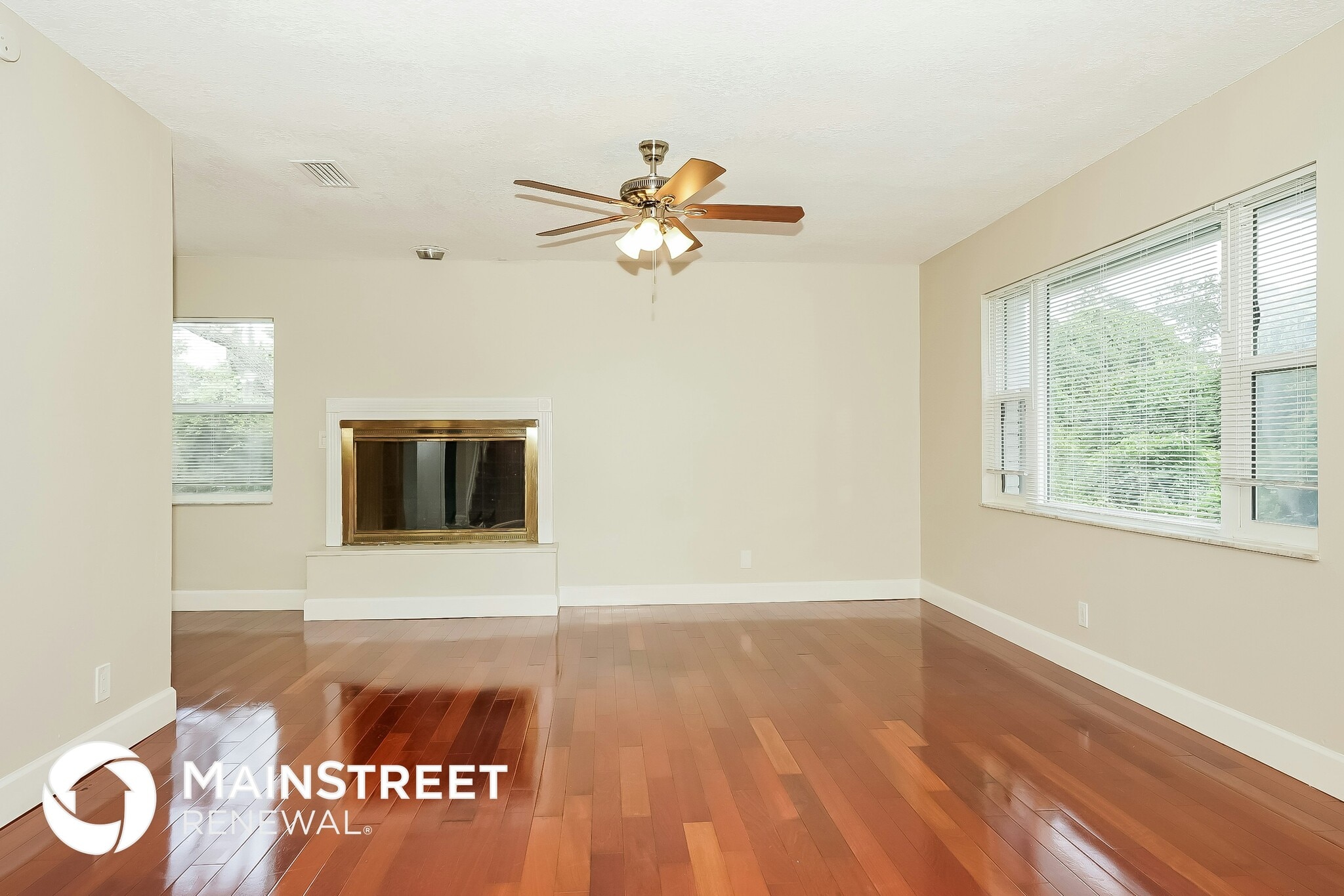 Building Photo - 38 Woodlake Dr