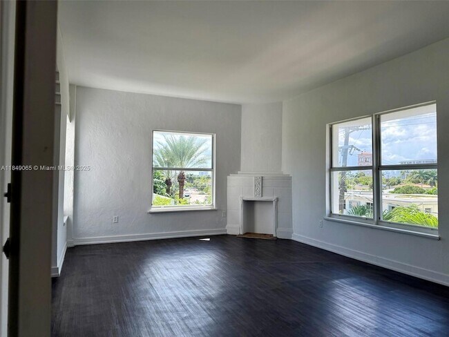 Building Photo - 4035 Meridian Ave