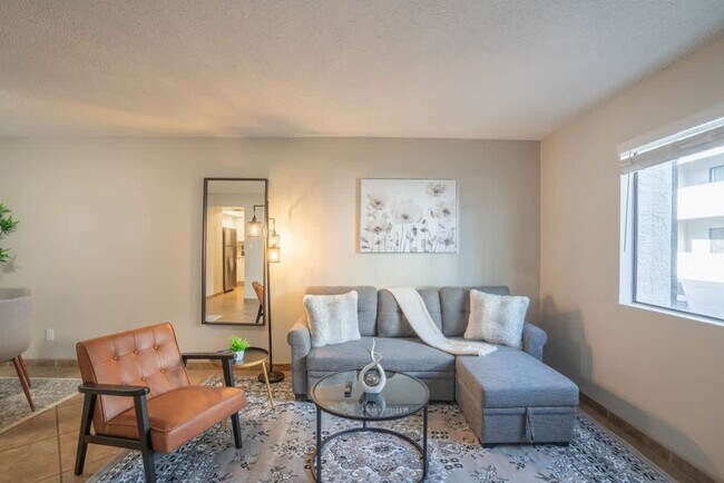 Building Photo - 8570 E McDowell Rd