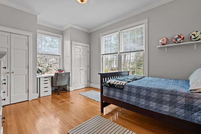 Building Photo - 2050 Midland Rd