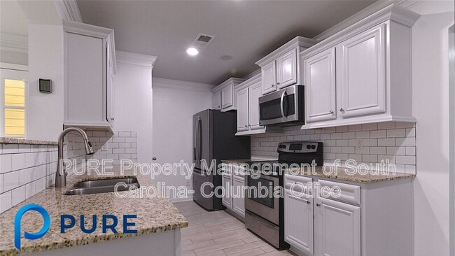 Building Photo - 995 Yarrow Ln