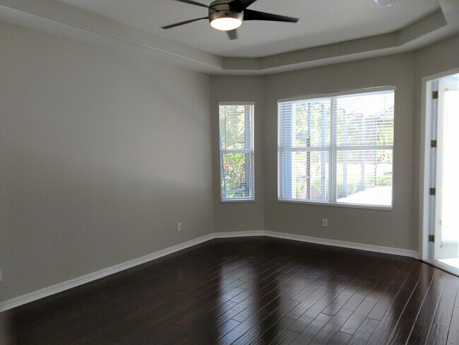 Building Photo - Annual Rental: Luxurious 4 Bedroom 3 bath POOL home in Woodlands of Rivendell! Just Blocks form P...