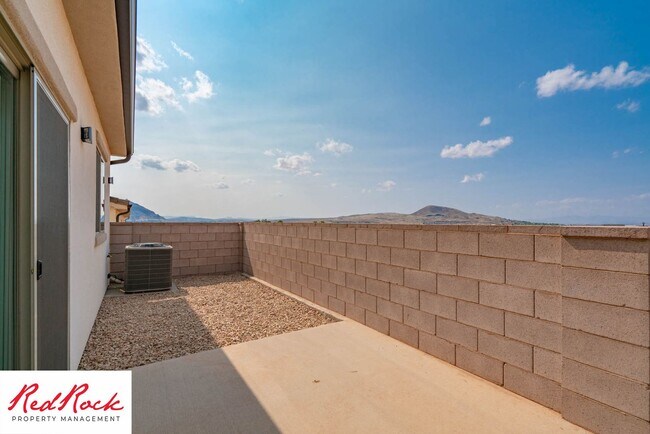Building Photo - 493 N 550 W