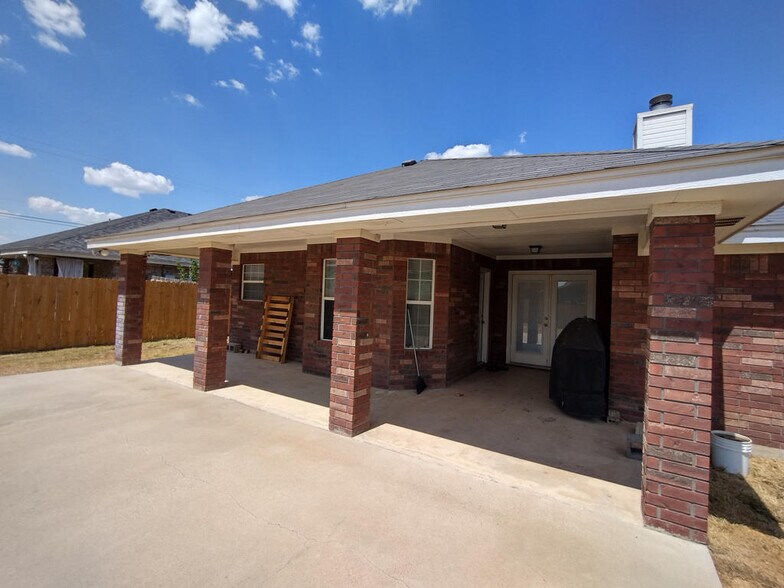 Building Photo - 4408 Boots Dr