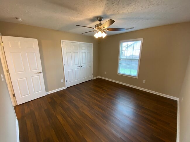 Building Photo - 367 Hendrixson Dr