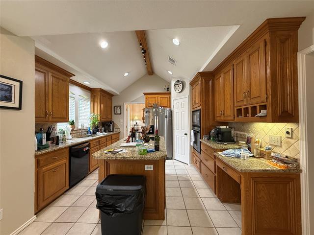 Building Photo - 500 Evergreen Dr