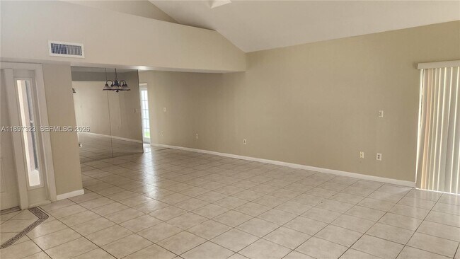 Building Photo - 10628 SW 118th Pl