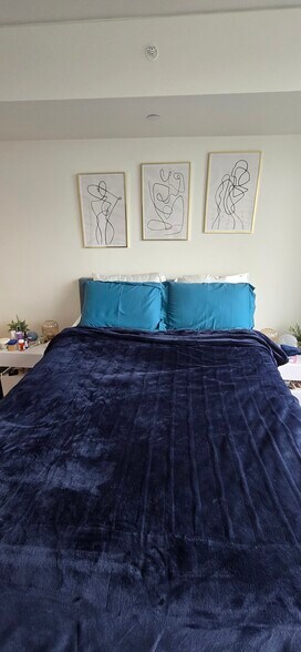 Building Photo - 2510 6th Ave