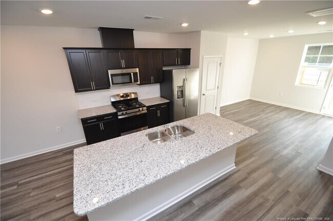 Building Photo - 1009 Shoreside Dr