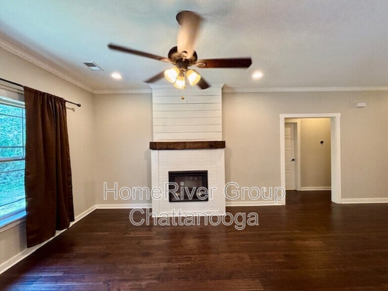 Building Photo - 4558 Pattentown Rd
