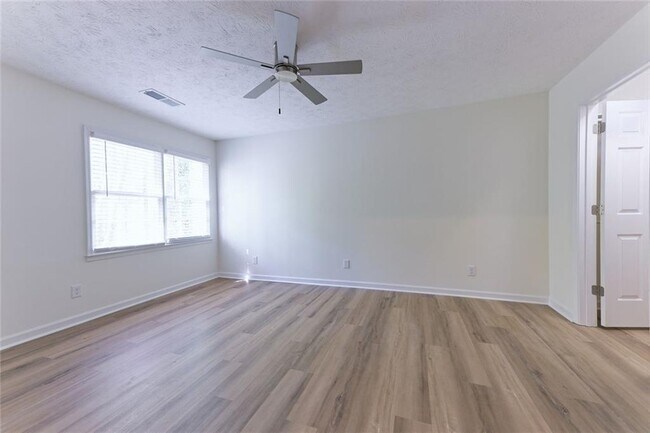 Building Photo - 2208 Heritage Trace Dr