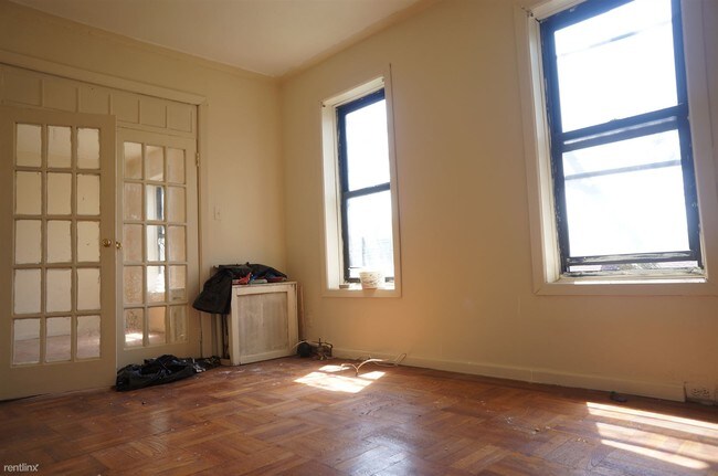 Building Photo - 2744 Bedford Ave