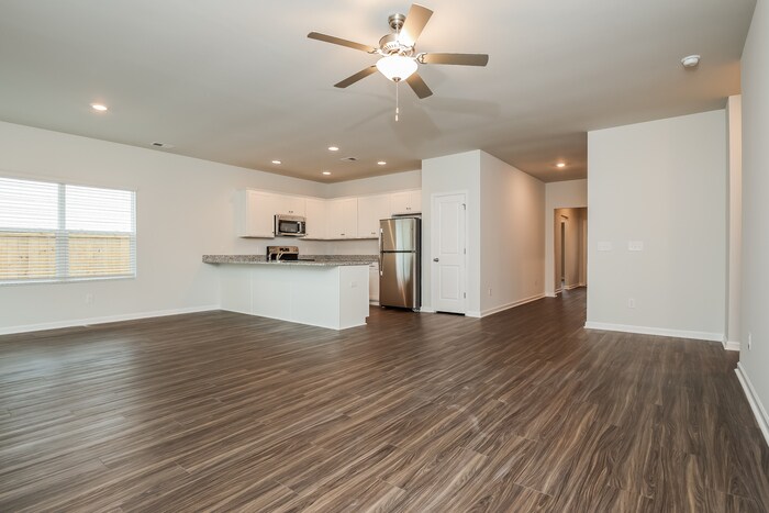 Building Photo - 119 Shire Dr