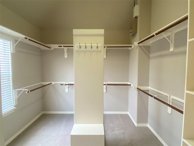 Building Photo - 3002 Soutine St