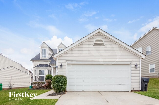 Building Photo - 5633 Waverly Lynn Ln