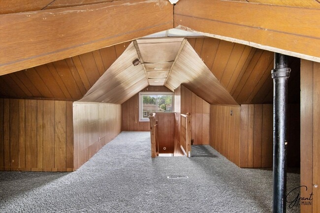 Building Photo - 3 bedroom bungalow $1250