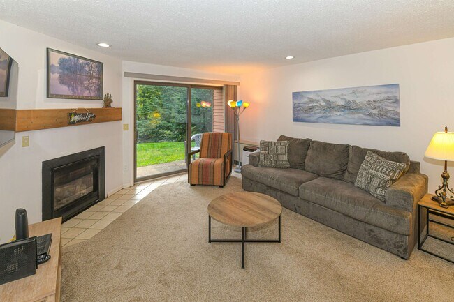 Building Photo - 24 Nordic Wilderness Rd