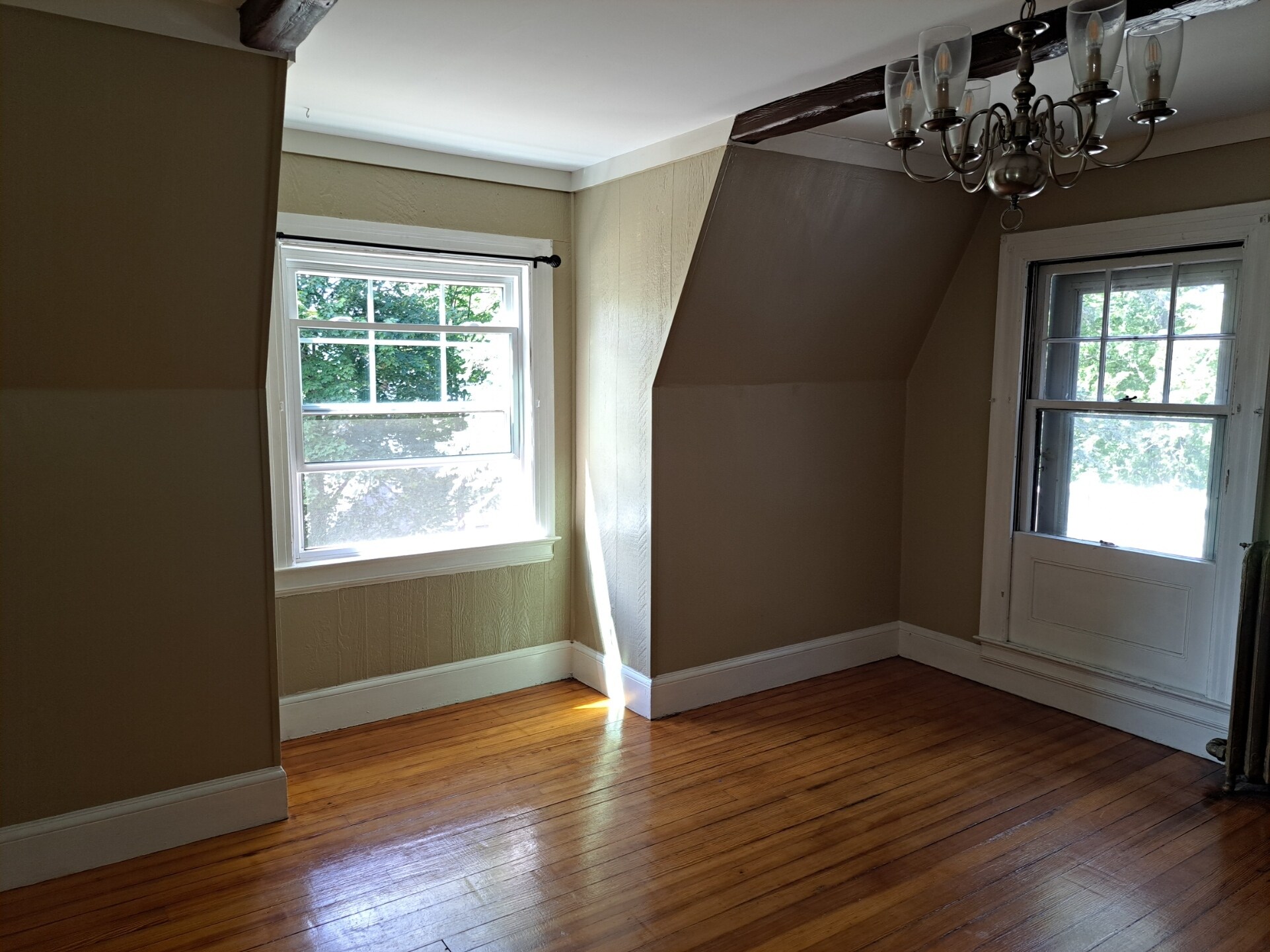Dining Room - 18 Auburn St