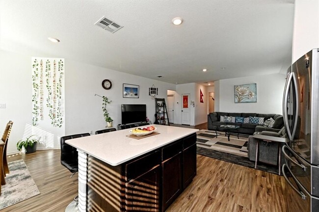 Building Photo - 6508 Strelitzia Cove