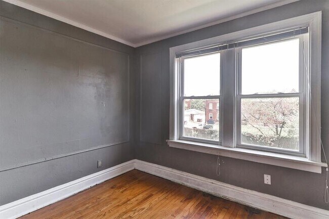 Building Photo - 3809 Keokuk St