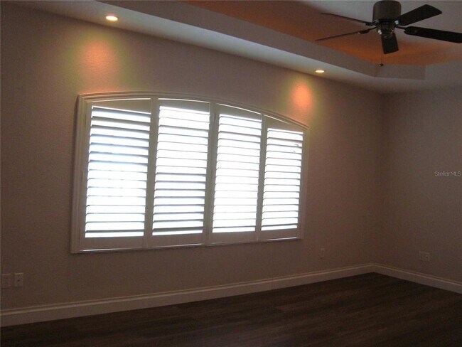 Building Photo - 601 Palm Ave