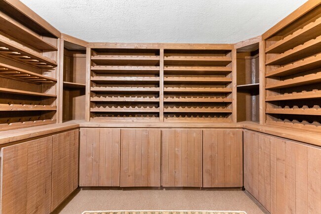 Building Photo - Fully Furnished Luxury Estate in Boise's Lower Highlands