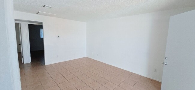 Building Photo - 2601 E Monte Cristo Ave