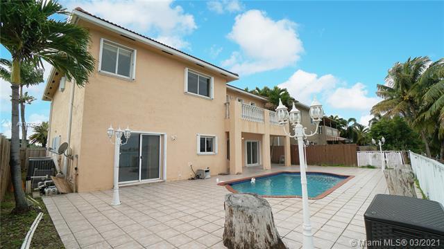 Building Photo - 14061 SW 136th Pl