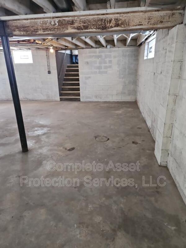 Building Photo - 3707 S Liverpool Rd