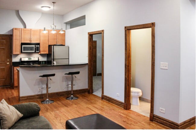 Building Photo - 1451 N Artesian Ave