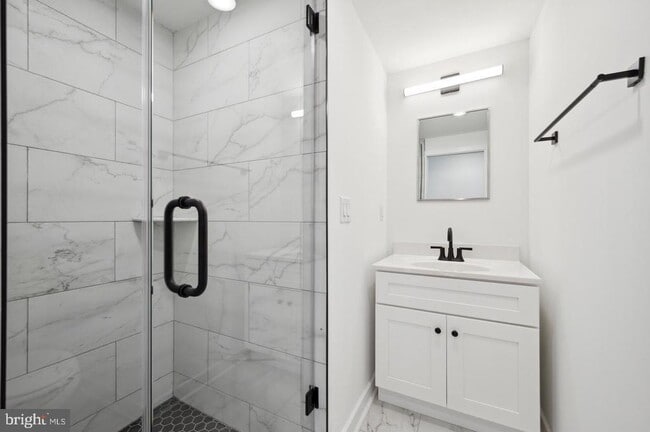 Building Photo - 3458 Frankford Ave