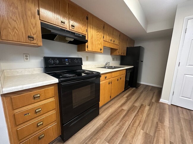 Building Photo - Fletcher Rental!