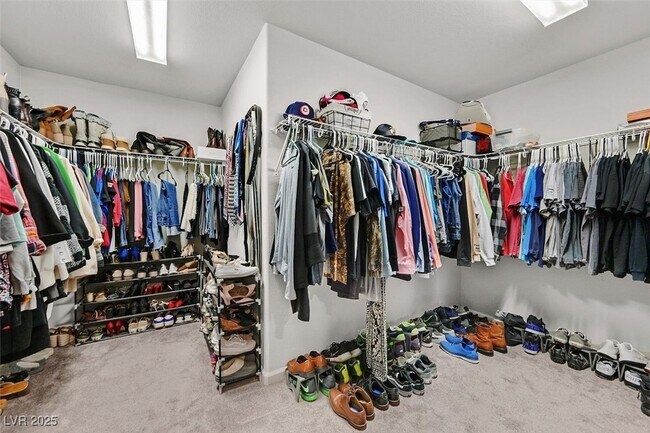 Building Photo - 6245 Carmel Crk Ave