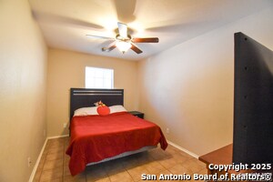 Building Photo - 222 Tapwood Ln