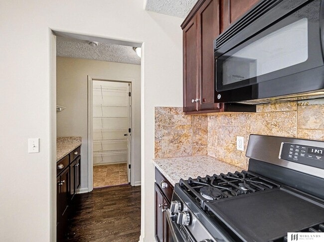 Building Photo - 16559 Dora Hamann Pkwy