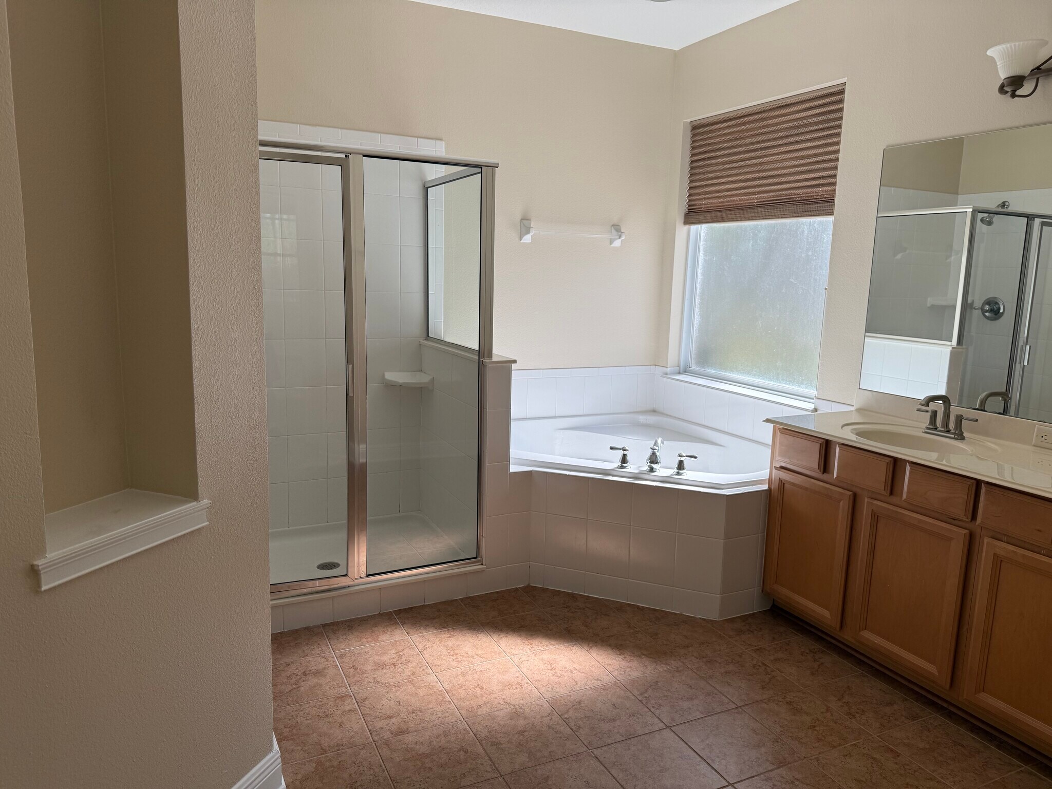 Building Photo - 7530 Colbury Ave