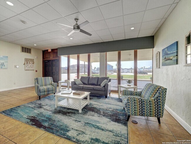 Building Photo - 15002 Windward Dr