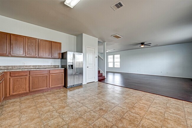 Building Photo - 1830 Artem Ct