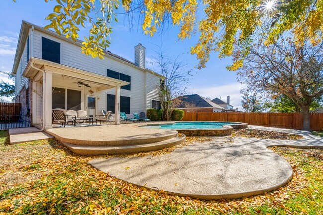 Building Photo - Amazing Pool. stunning 5bed, 3bath, 3Car G...