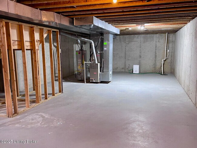 Building Photo - 13404 Cain Ln
